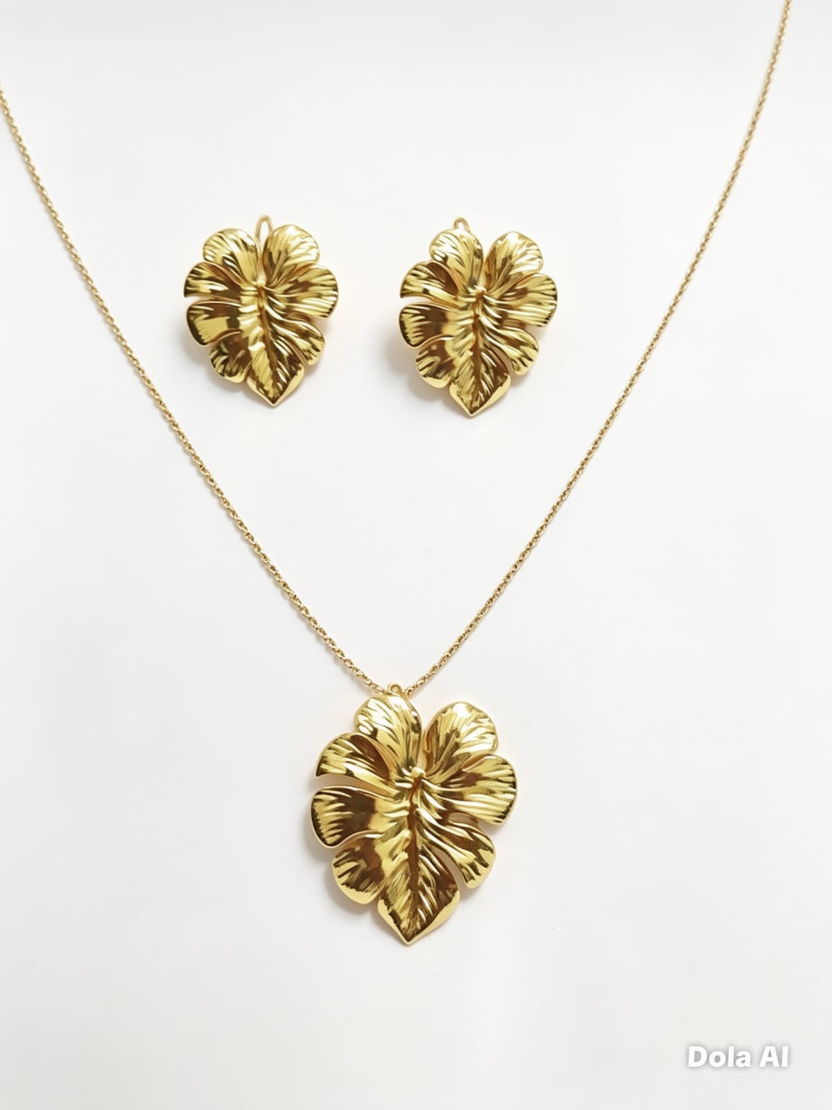 Set Elegante Collar + Aretes Acero Inoxidable ✨